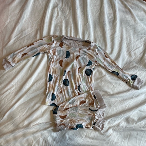 Little Sleepies Multicolor Kids Pajamas - Picture 1 of 3